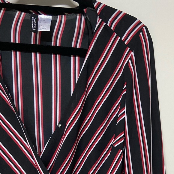 Women's Blouse - Business Casual - Stripes - Black - Red - Flare Sleeves - H&M - Picture 1 of 9